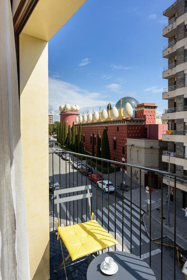 Apartamentos Enfrente Del Museo Dali Figueres  Bagian luar foto